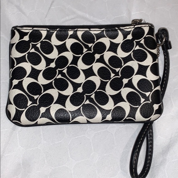 Authentic Vintage COACH bag w matching wristlet 🖤 - Picture 11 of 16